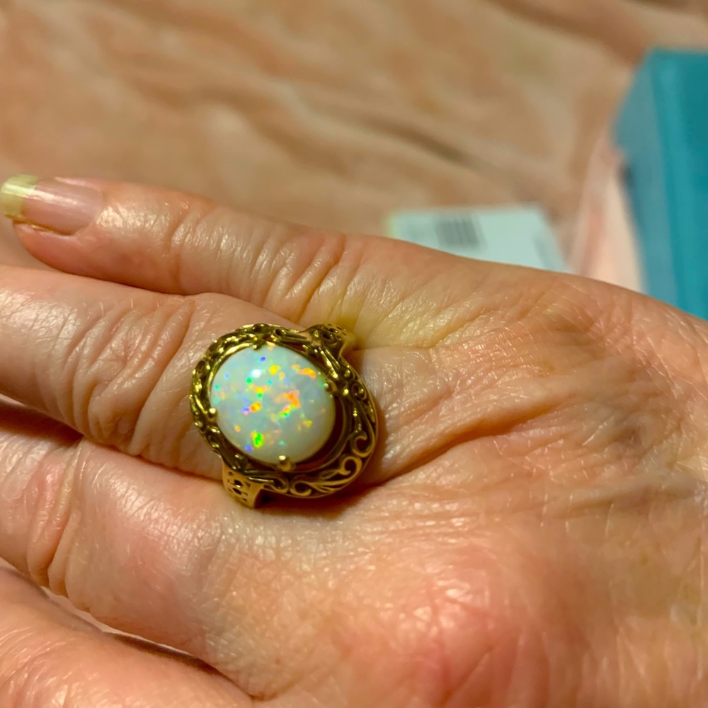 14k 🌈 Firey Opal  Stunning Ring Estate. Vintage